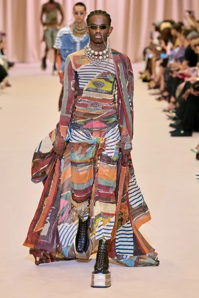 Look 2